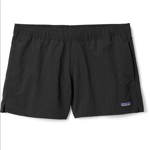 PATAGONIA women’s Barely Baggies shorts 2.5” black (size small)